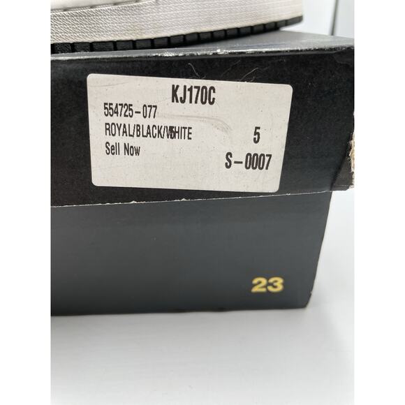 Size 5Y - Nike Air Jordan 1 Mid Hyper Royal Tumbled Leather *Worn Once* - Picture 5 of 16